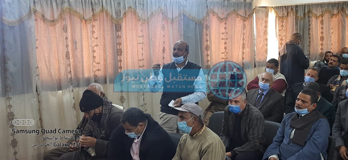 ندوة تعريفية بمبادرة حياة كريمة بأبنوب (9)