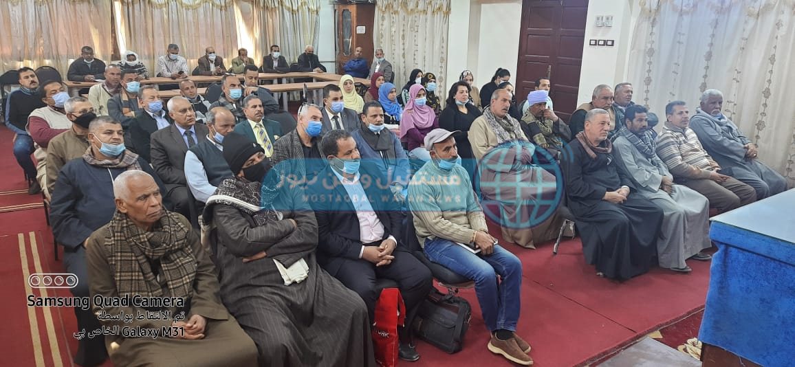 ندوة تعريفية بمبادرة حياة كريمة بأبنوب (5)