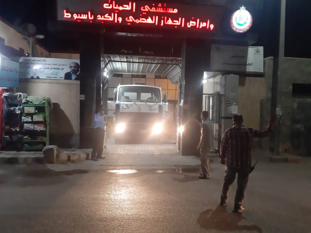 حملات الرش والتعقيم بأسيوط (10)