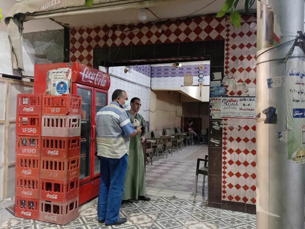 حملات لغلق المحلات بمراكز وأحياء المحافظة  (20)