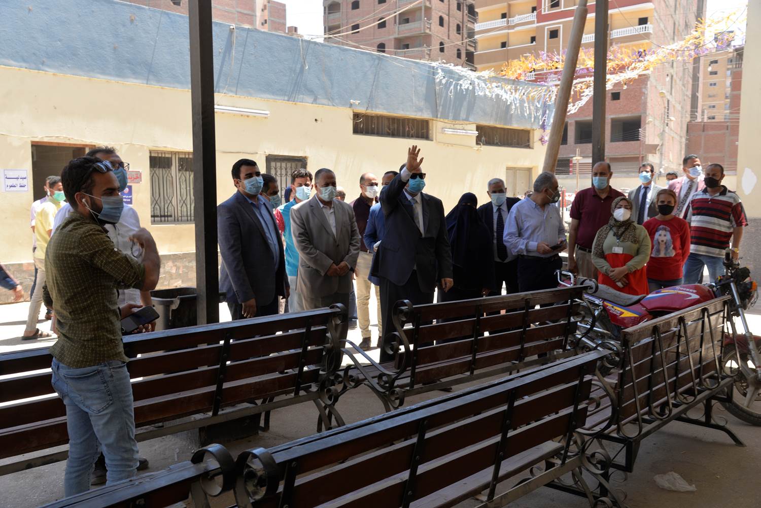 تفقد مركز لقاح كورونا بمستشفى الايمان العام (3)