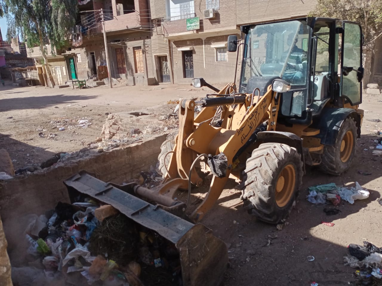 حملات نظافة بالمراكز والاحياء (5)