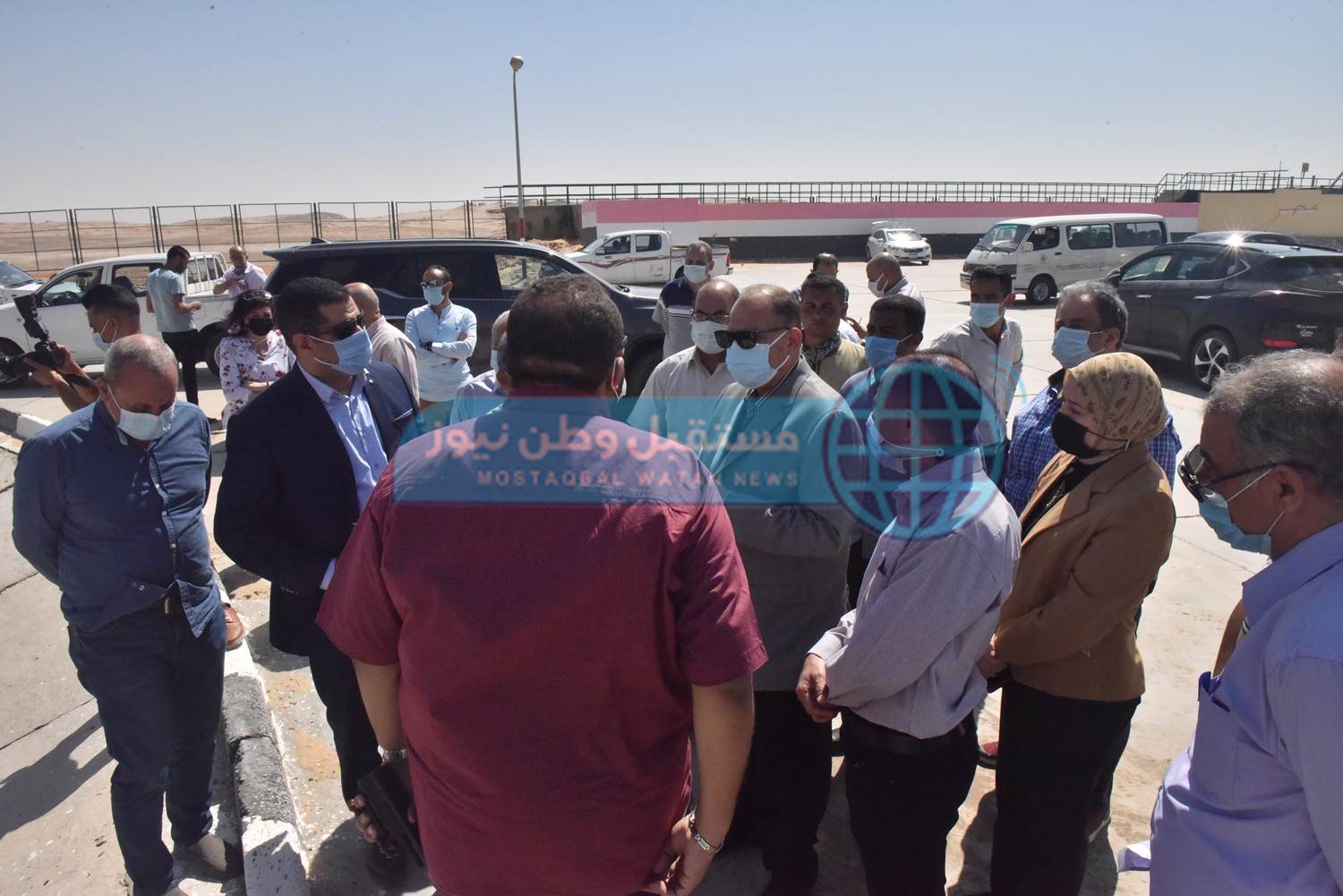 محافظ أسيوط يتفقد محطة معالجة الصرف الصحي بمنفلوط  (12)