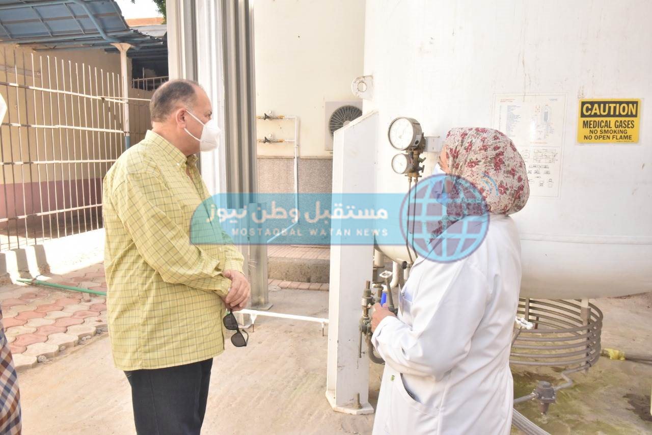 محافظ أسيوط يتفقد مستشفيات المبرة الصدر والحميات  (20)