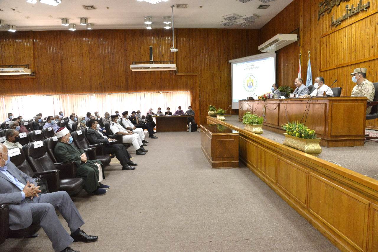 جلسة المجلس التنفيذي (2)