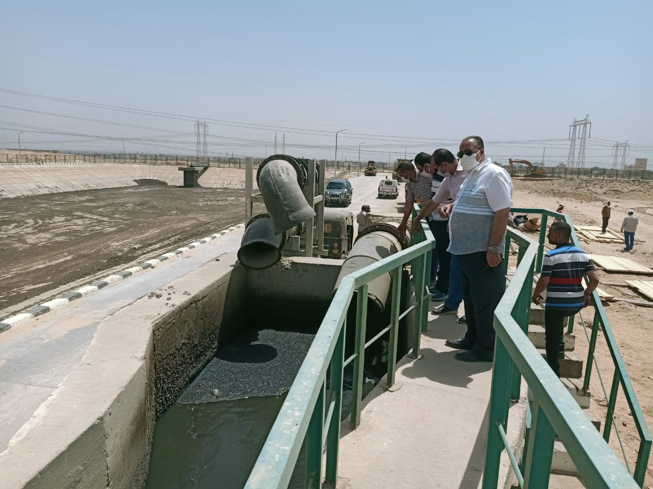 السكرتير المساعد يتفقد مشروعات حياة كريمة بأبوتيج (10)