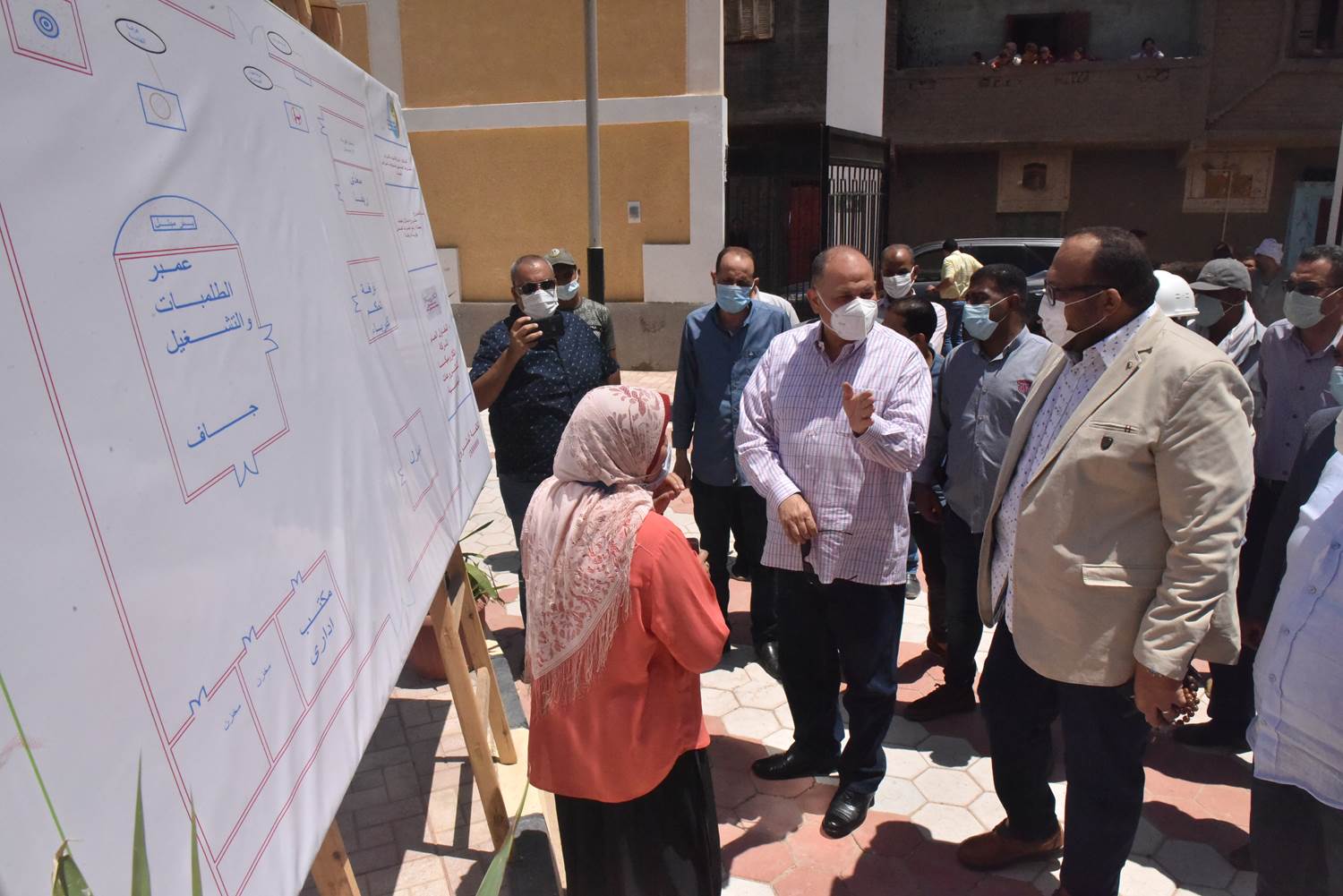 محافظ أسيوط يفتتح احلال وتجديد مشروع محطة صرف صحي درنكة الرئيسية (6)