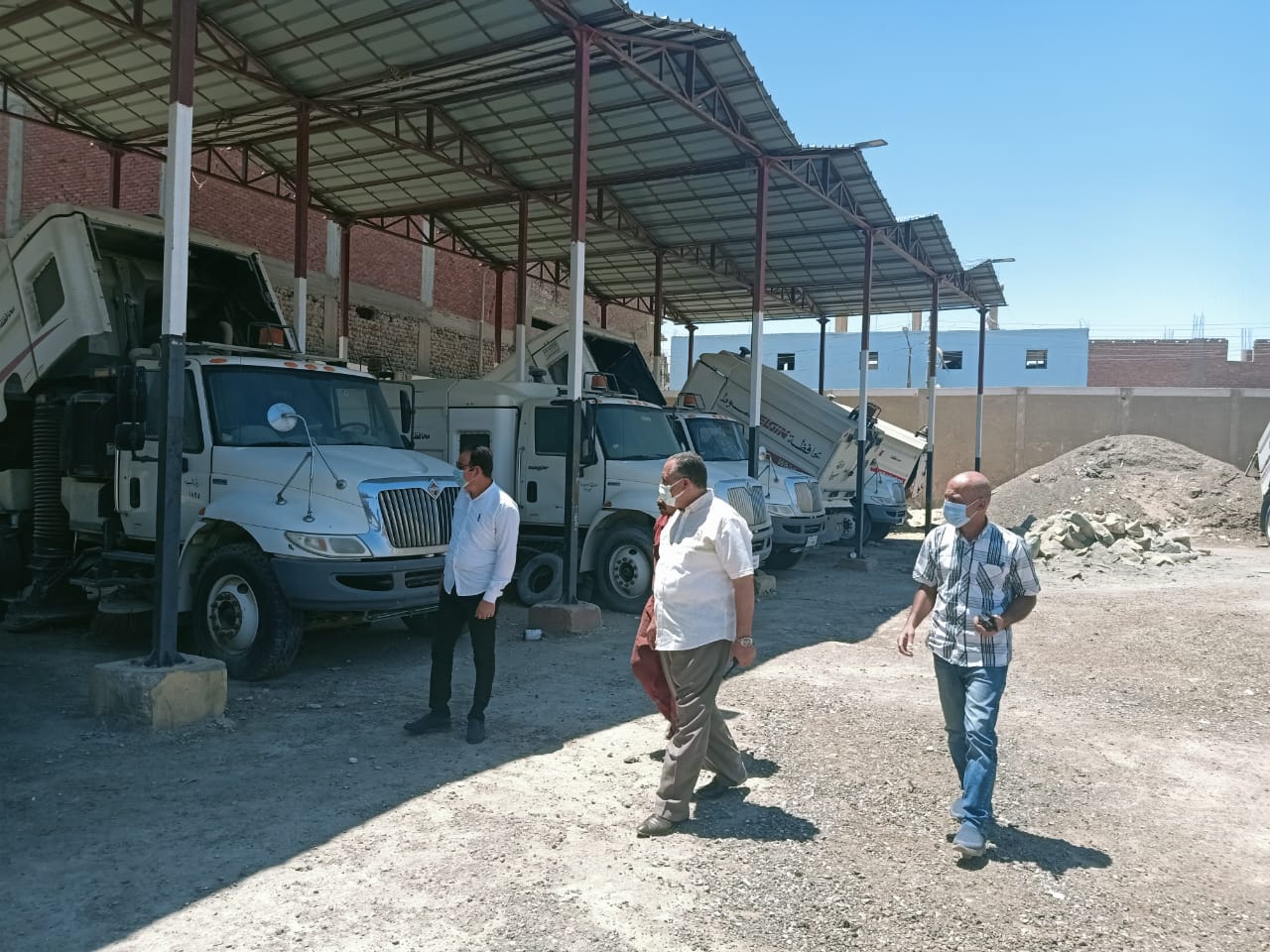 السكرتير المساعد يتابع الحملة الميكانيكية حي شرق وغرب والانقاذ السريع (8)