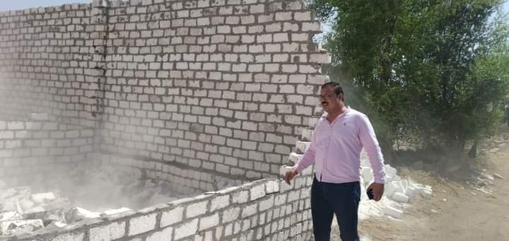 حملات للنظافة وإزالة الإشغالات والتعديات على الأراض الزراعية بالفتح  (2)