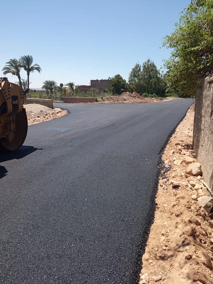 رصف طريق المرج-العمارنة بالغنايم (3)