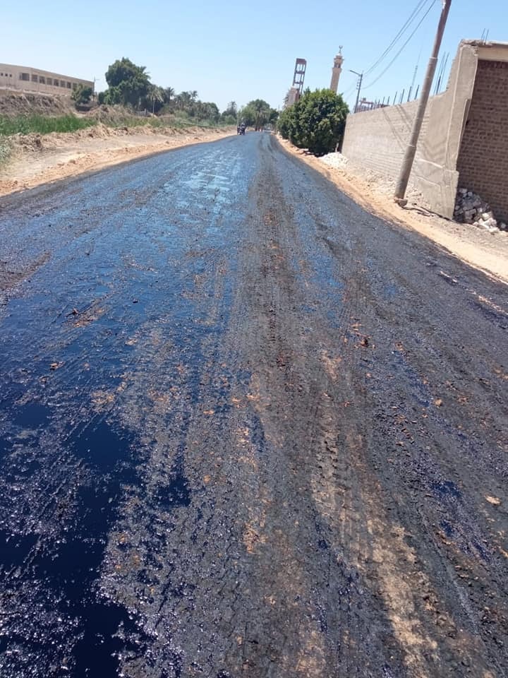 رصف طريق المرج-العمارنة بالغنايم (1)