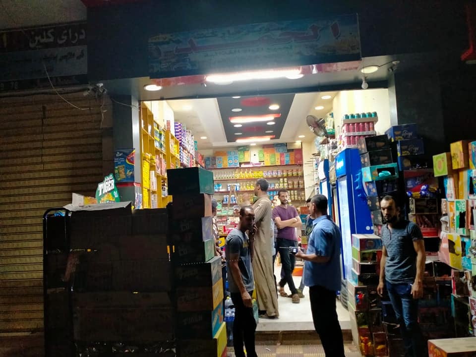 تنفيذ حملات لإزالة الإشغالات وتعديات الباعة الجائلين والحواجز الحديدية والأسمنتية بالقوصية وحي شرق (