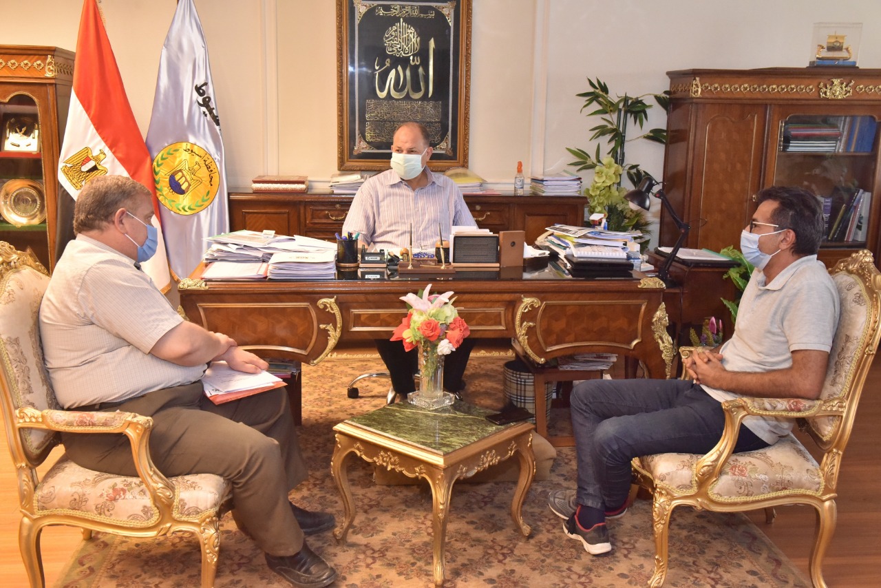 لقاء مع المقاولون العرب والاستثمار بالمحافظة (2)