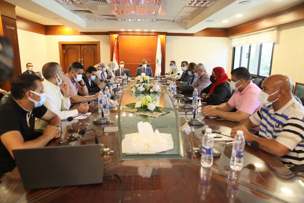 399205DA-3BEA-482D-B72A-273DC12DF1C0