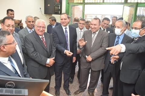 B25C65E0-802F-4DB4-8D53-C93912EDFFB6