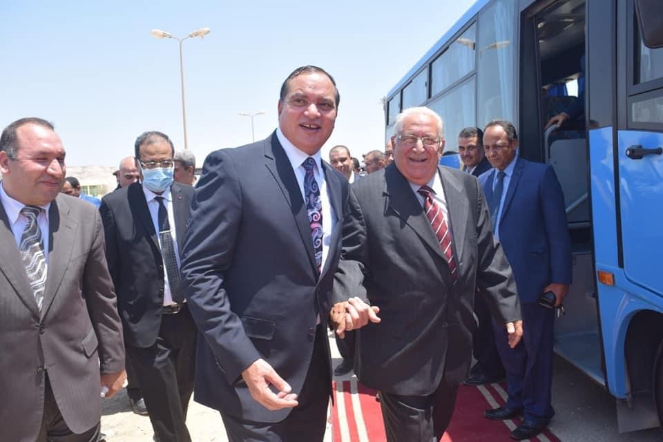 1900D6A7-72E3-4E16-A76F-633581CB6015