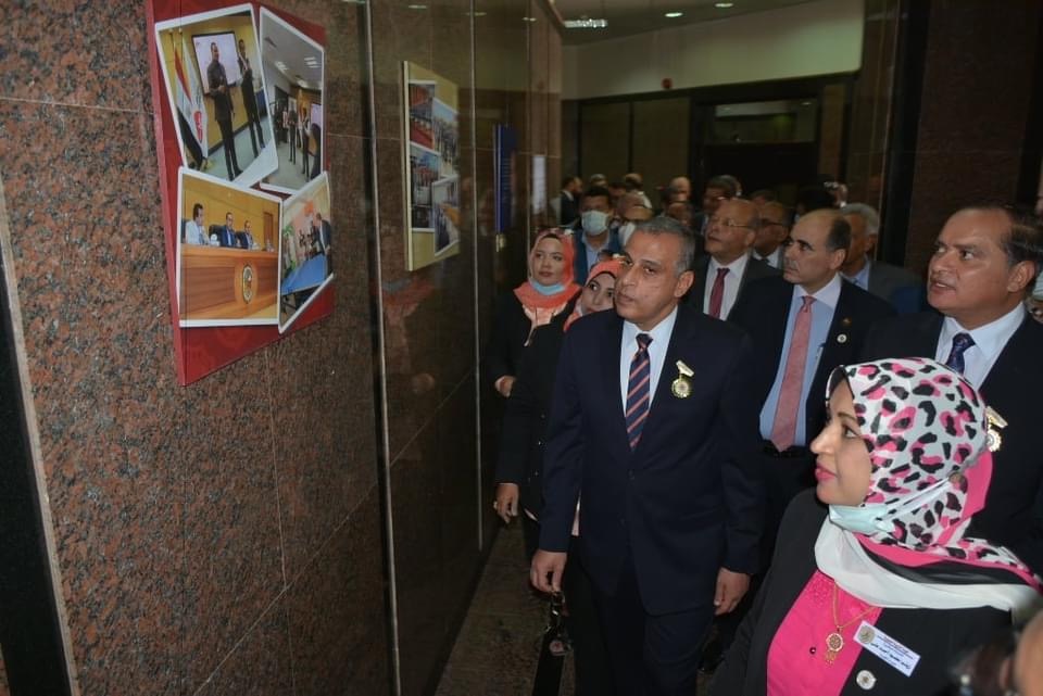 CC6EAB06-4E11-46C2-A45F-A82263FC87BA