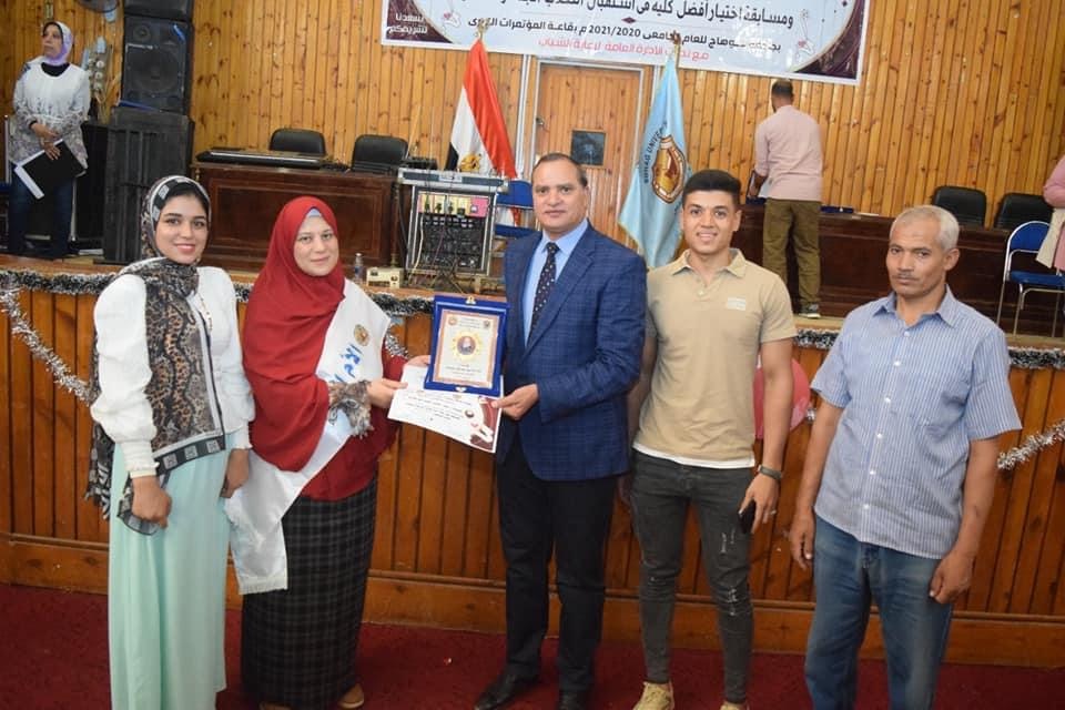 E15A8F3B-7688-42CD-9330-69D2BE4F3D5A