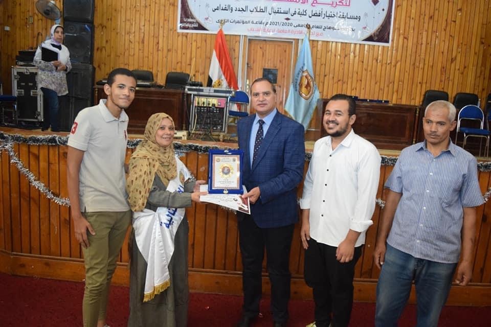 D73926EA-B414-44AA-B191-CBBE12106803