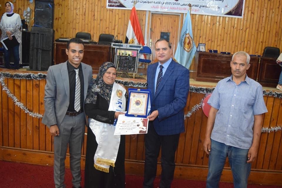 6AC354FB-60F7-47FF-AE4C-49D9CA8665F6