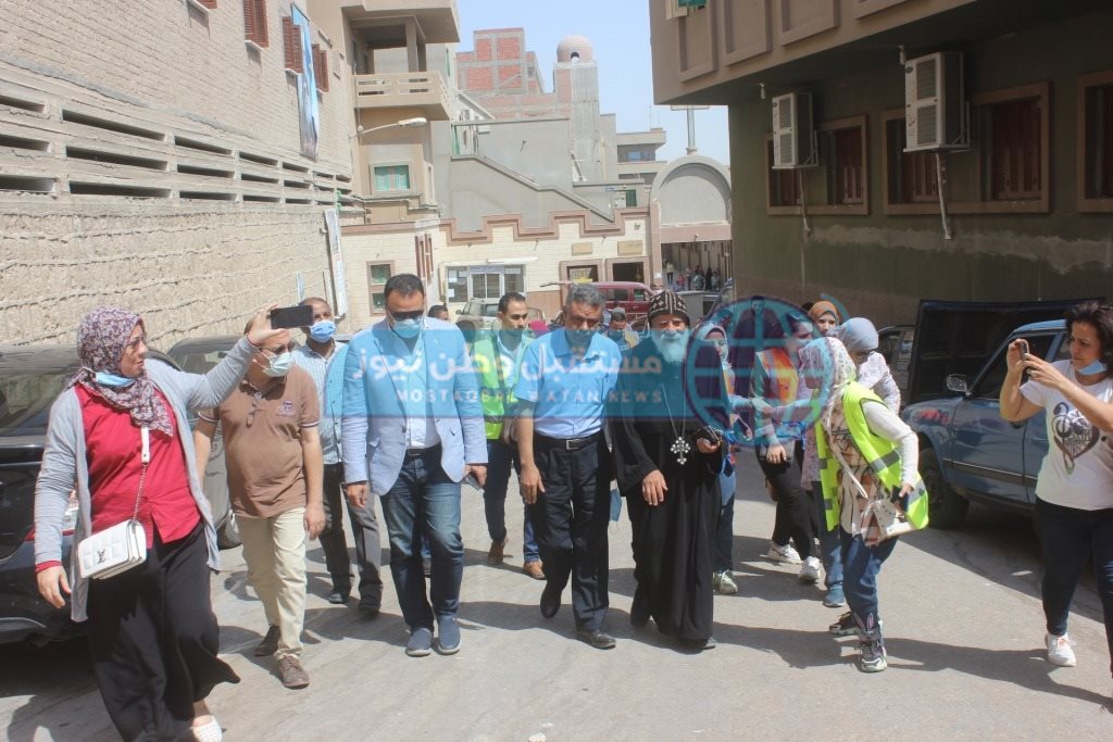 تنظيم رحلات لزيارة الأماكن الأثرية والسياحية بالمحافظة  (10)