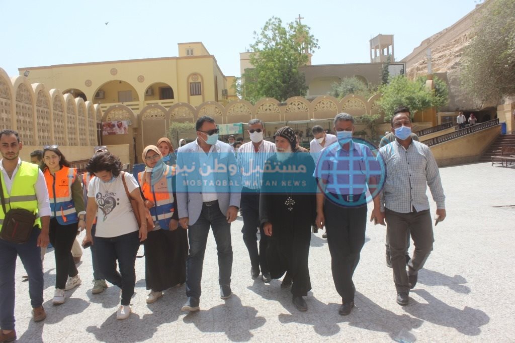 تنظيم رحلات لزيارة الأماكن الأثرية والسياحية بالمحافظة  (1)