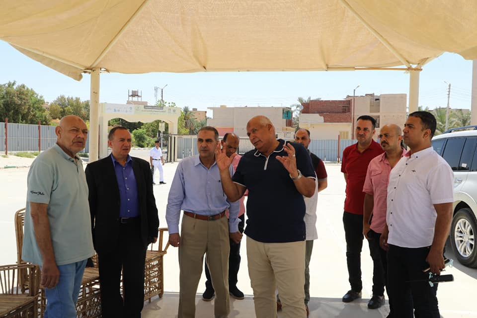 محافظ الوادي الجديد يتفقد أرض المعارض بالأمل (1)