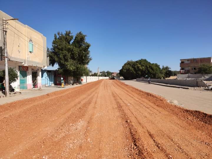٧٥٪ نسبة أعمال رصف الطرق بشوارع واحة الخارجة بالوادي الجديد (1)