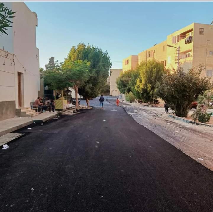 ٧٥٪ نسبة أعمال رصف الطرق بشوارع واحة الخارجة بالوادي الجديد (4)
