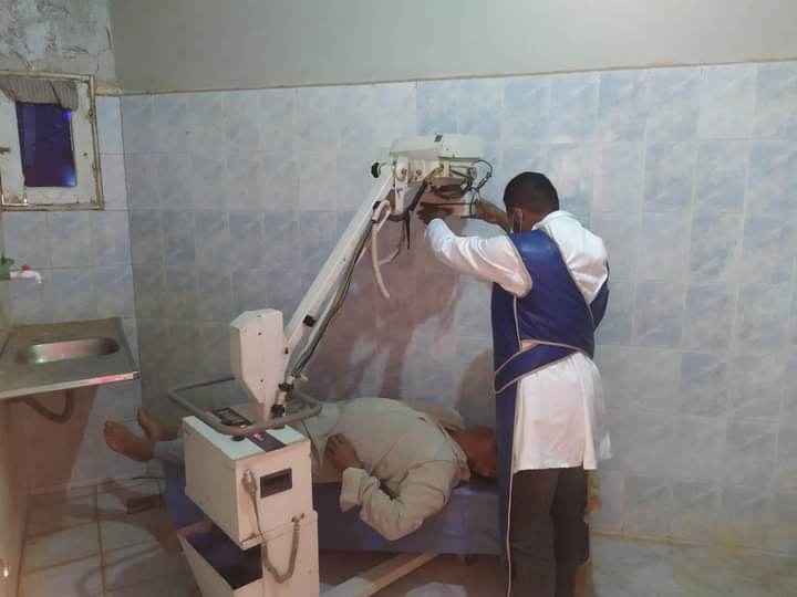 الكشف على ٢٧٠ مواطن خلال قافلة طبية بالوادي الجديد (2)