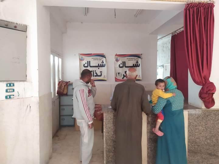 الكشف على ٢٧٠ مواطن خلال قافلة طبية بالوادي الجديد (3)