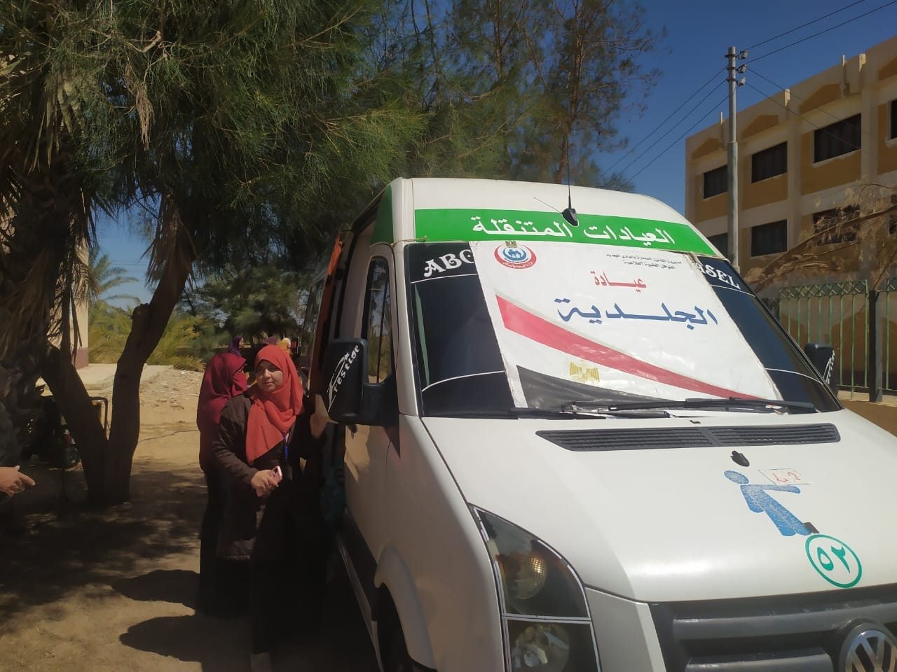 قافلة طبية مجانية لقرية الجزائر بمركز الخارجة في الوادي الجديد (4)