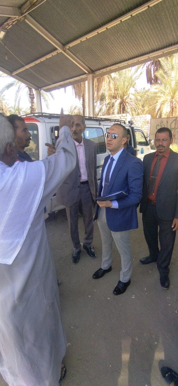 حملات مكثفة لمتابعة تعريفة أجرة بمواقف الوادي الجديد (6)