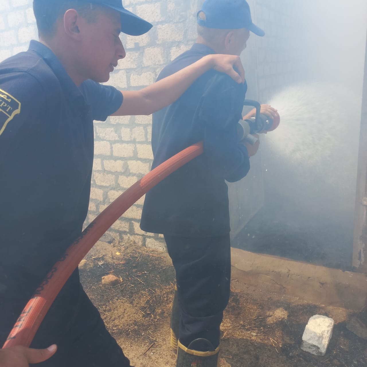 اندلاع حريق في حظائر ماشية بمركز الخارجة في الوادي الجديد  (2)