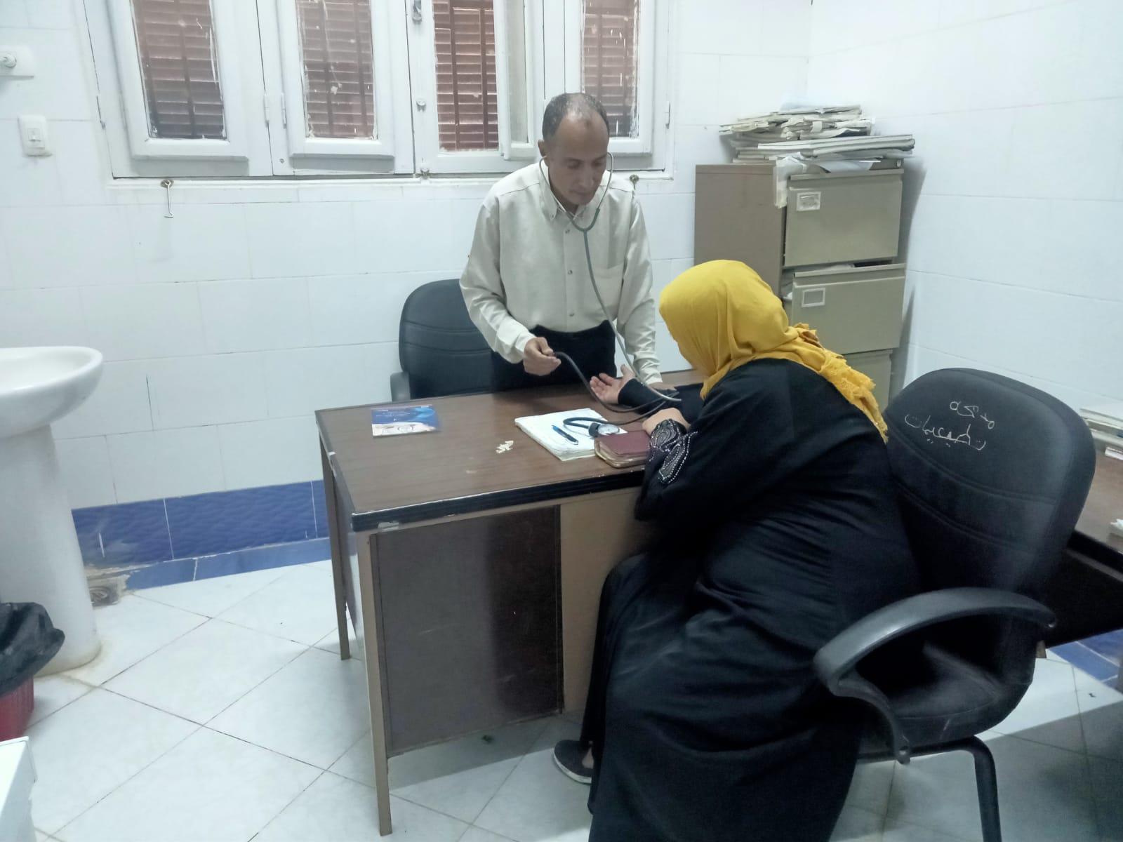 قافلة طبية بقرية بولاق بالخارجة