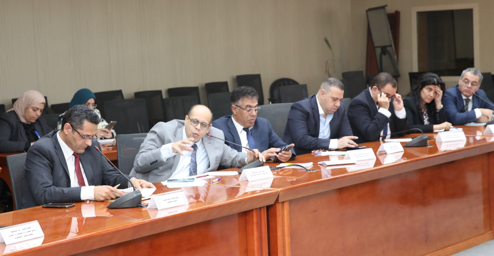 وزير المالية خلال لقائة رموز الصحافة والإعلام