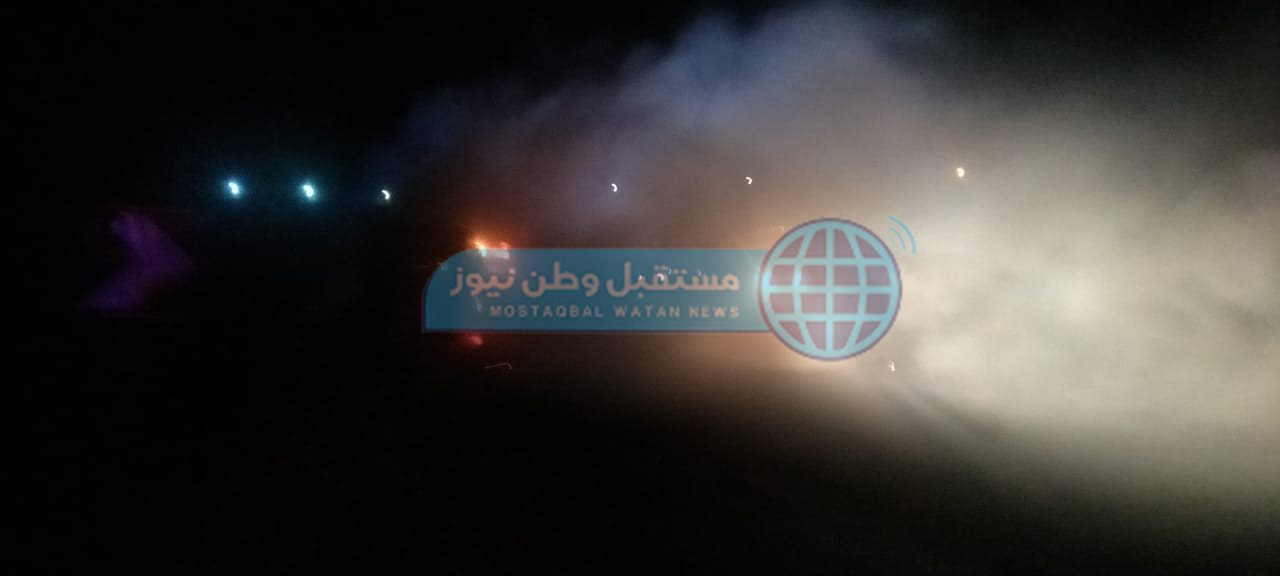 تفحم سيارة نقل أعلى هضبة النقب في الوادي الجديد