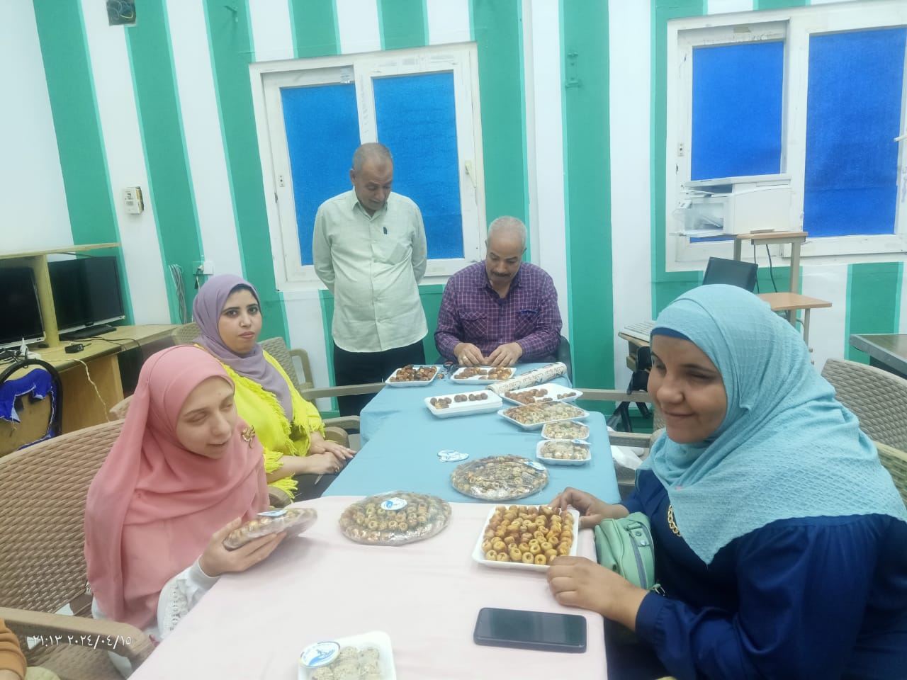 مدير مكتبة مصر العامة بالخارجة في مبادرة ترعاهم فيبدعون