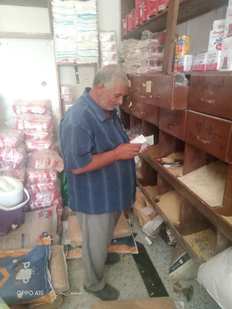 حملة تموين مكبرة ومشتركة مع الامن والصحة بالوادي الجديد (3)