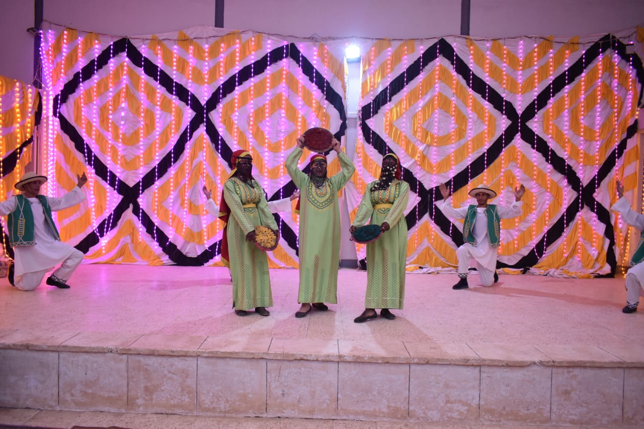 احتفالية فنية وثقافية بعيد العمال في جو من الإبداع الثقافي والفني في الوادي الجديد (15)