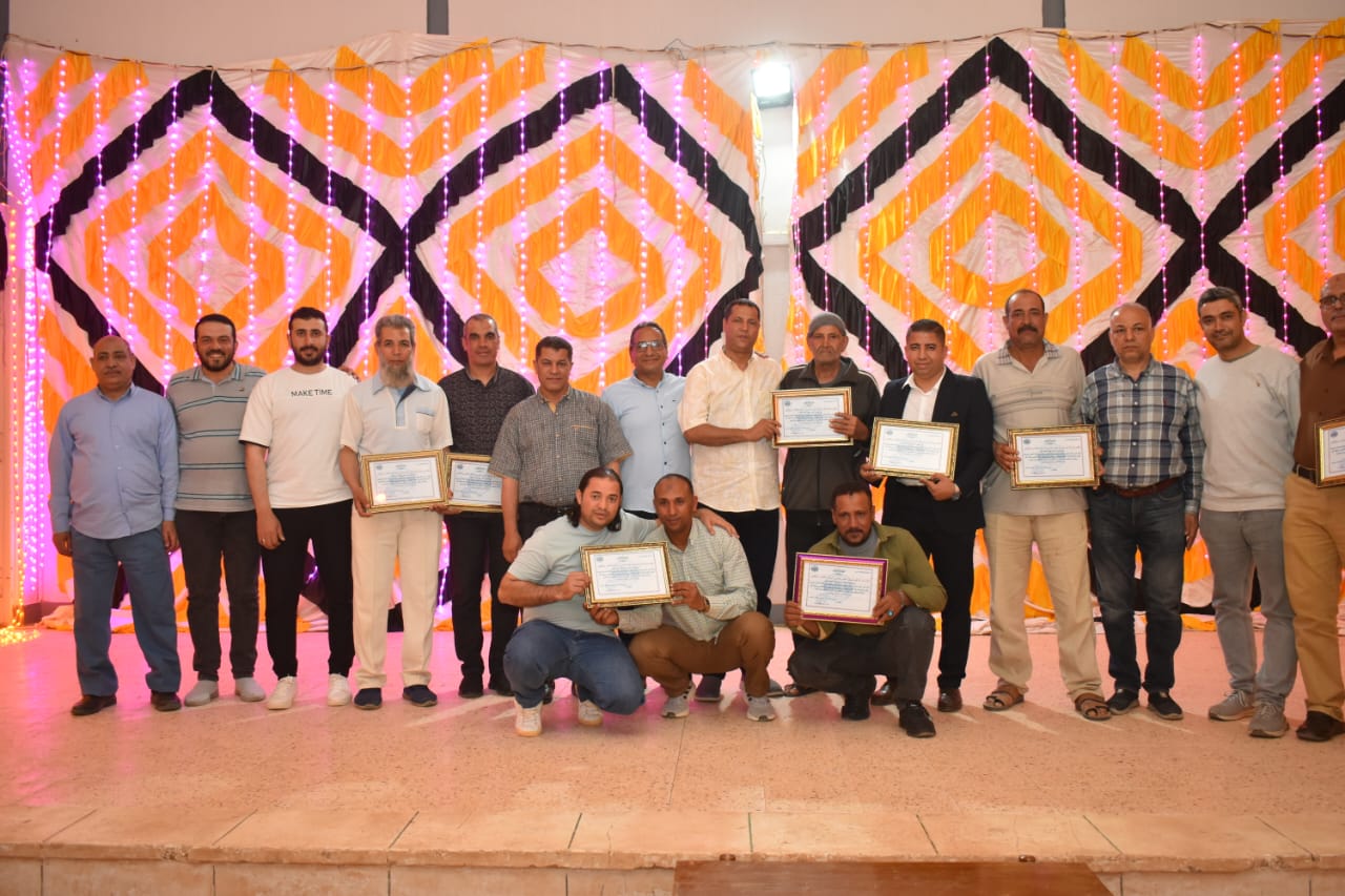 احتفالية فنية وثقافية بعيد العمال في جو من الإبداع الثقافي والفني في الوادي الجديد (20)