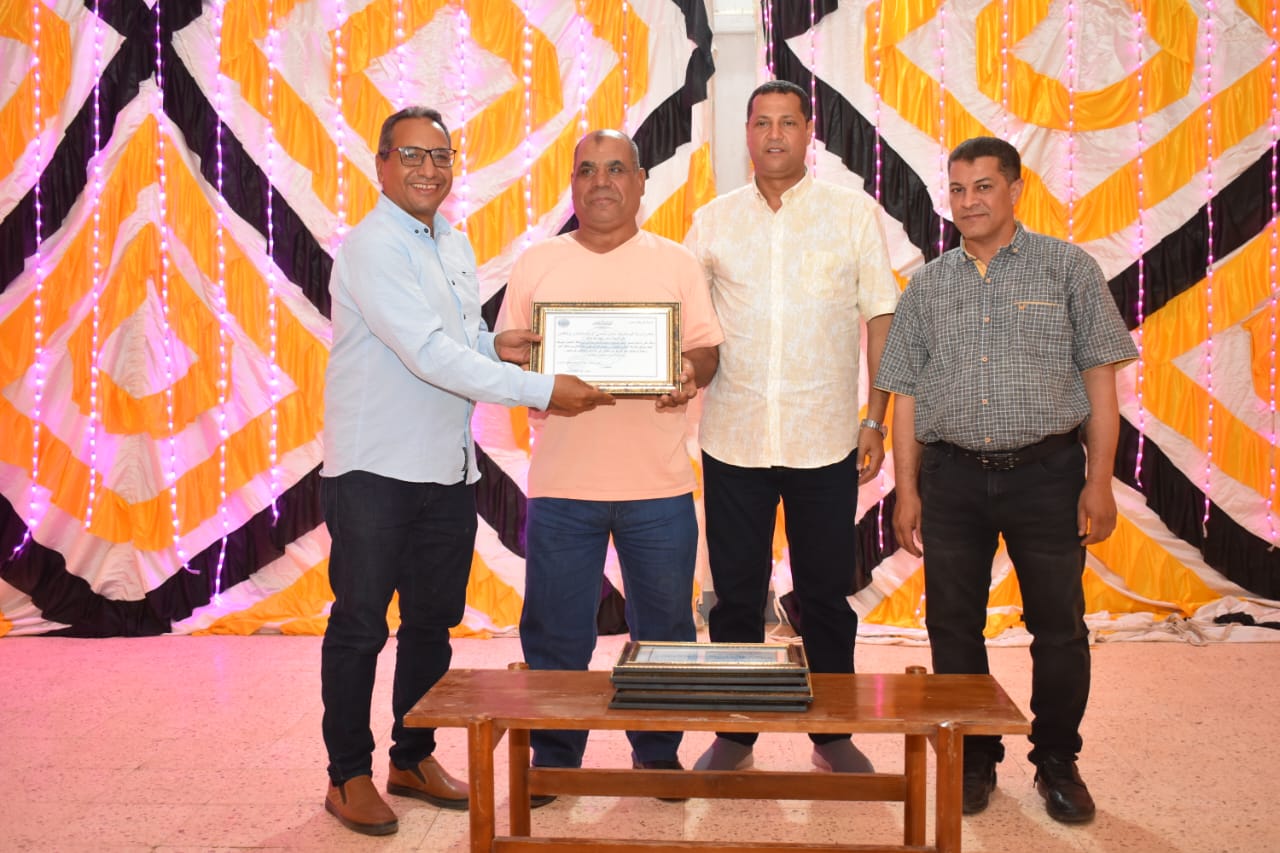 احتفالية فنية وثقافية بعيد العمال في جو من الإبداع الثقافي والفني في الوادي الجديد (21)