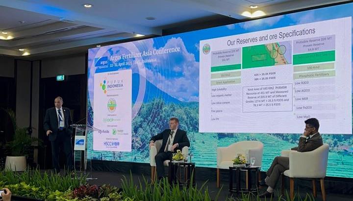 مشاركة فوسفات مصر في مؤتمر دولي باندونهيسيا (19)