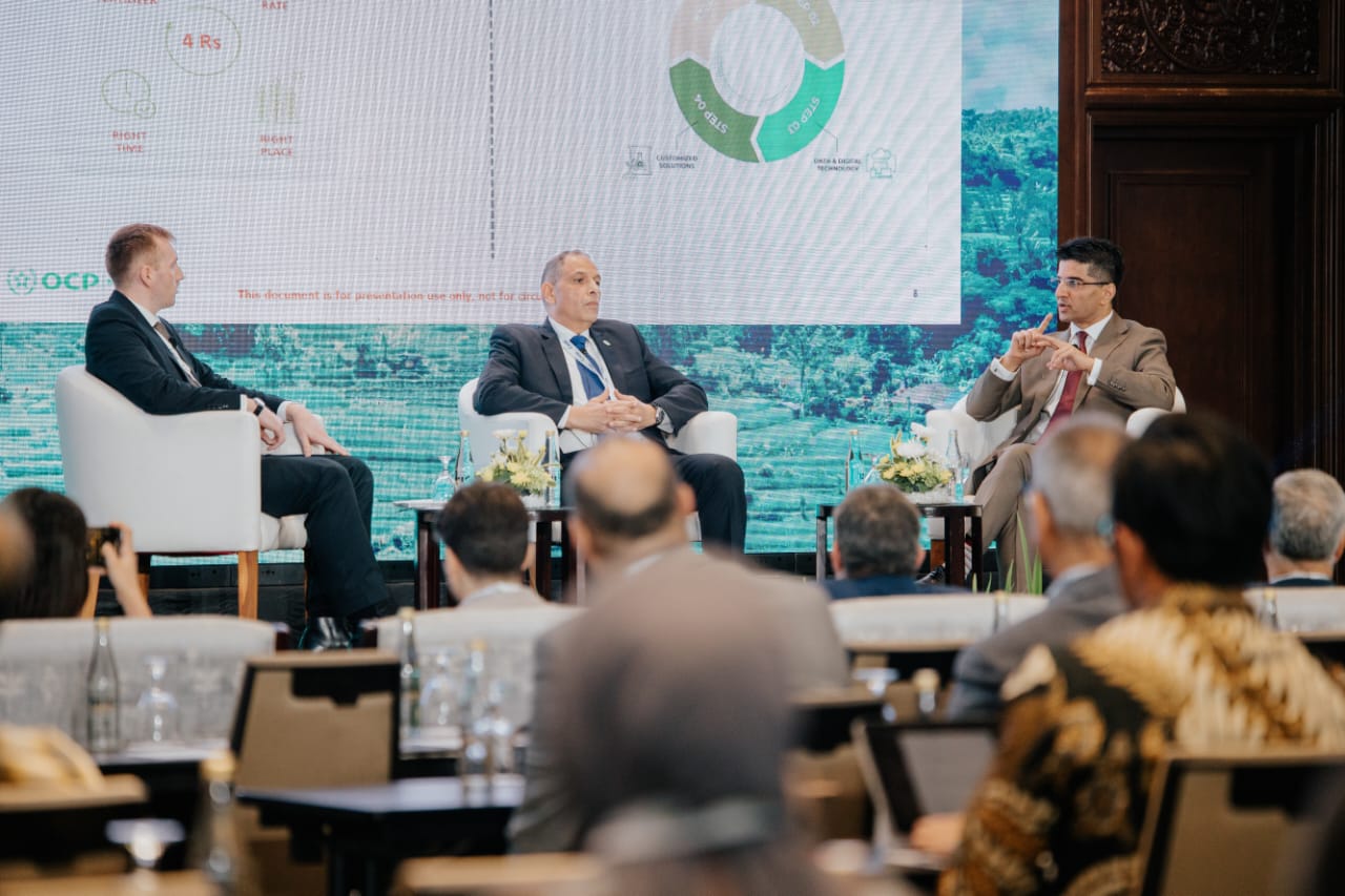 فوسفات مصر تشارك في مؤتمر تعديني دولي في دولة اندونيسيا (1)