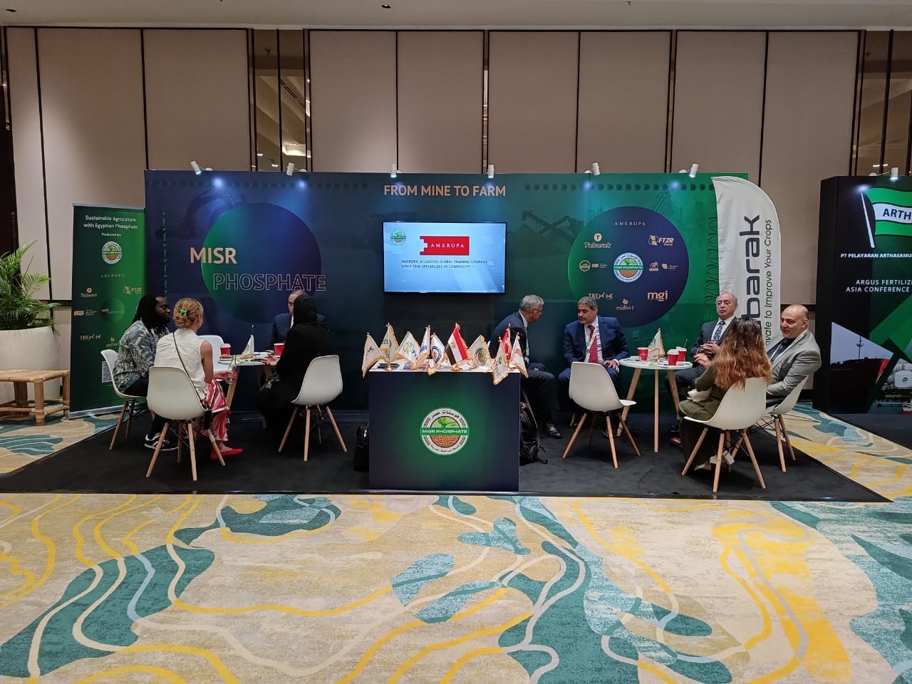 فوسفات مصر تشارك في مؤتمر تعديني دولي في دولة اندونيسيا (5)
