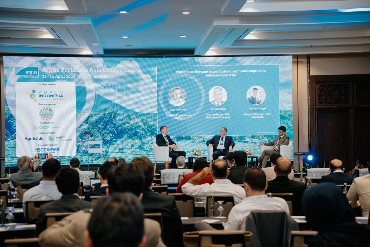 فوسفات مصر تشارك في مؤتمر تعديني دولي في دولة اندونيسيا (19)