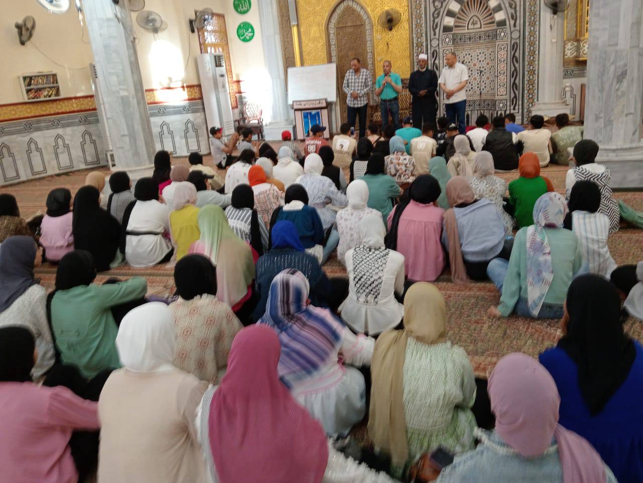  بدء برنامج المراجعات النهائية بالمساجد لطلاب الشهادة الإعدادية بالوادي الجديد  (1)