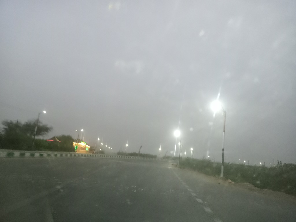 عواصف ترابية بالوادي الجديد (17)