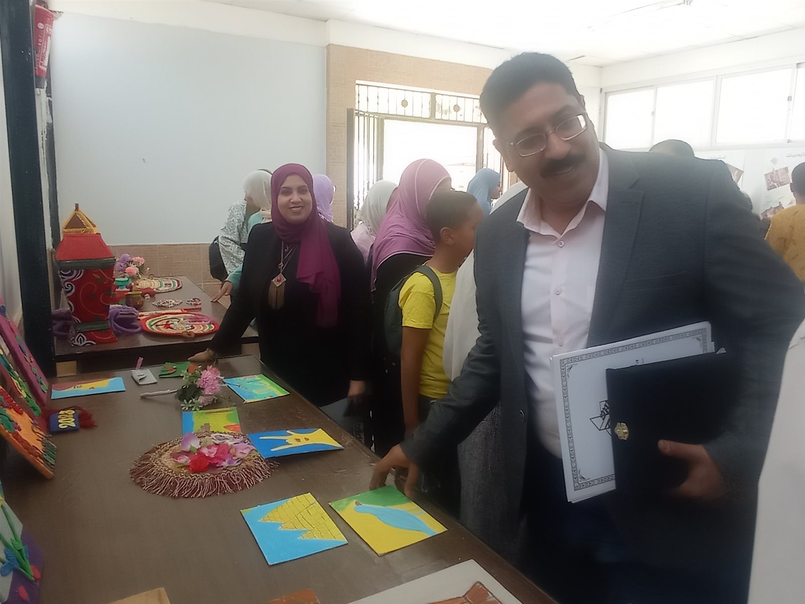 معرض منتجات حرفية ويدوية لذوي الاعاقة بالوادي الجديد (4)