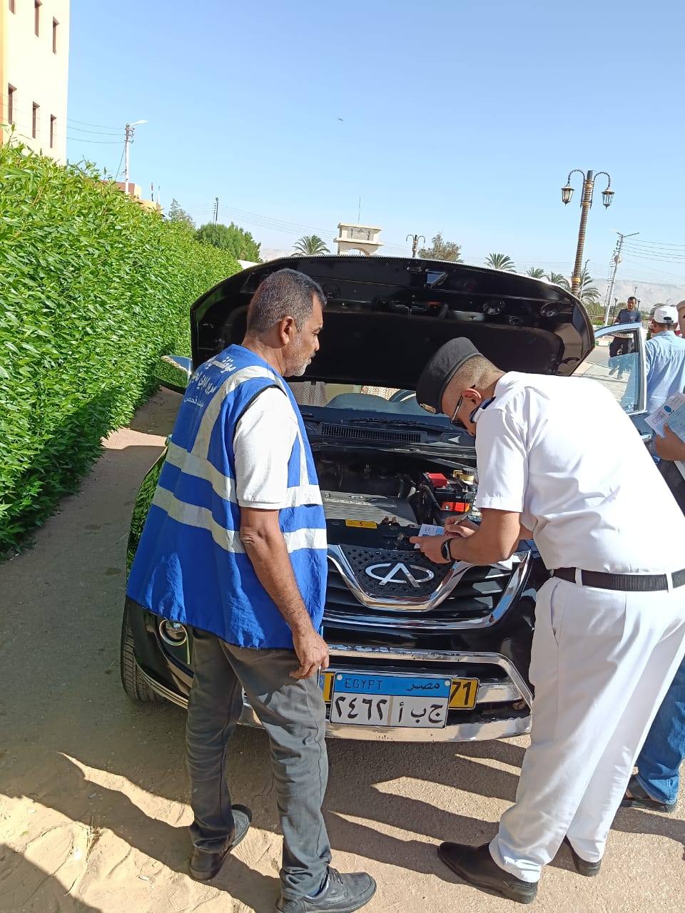 قافلة مرورية لسكان واحة بلاط  (6)